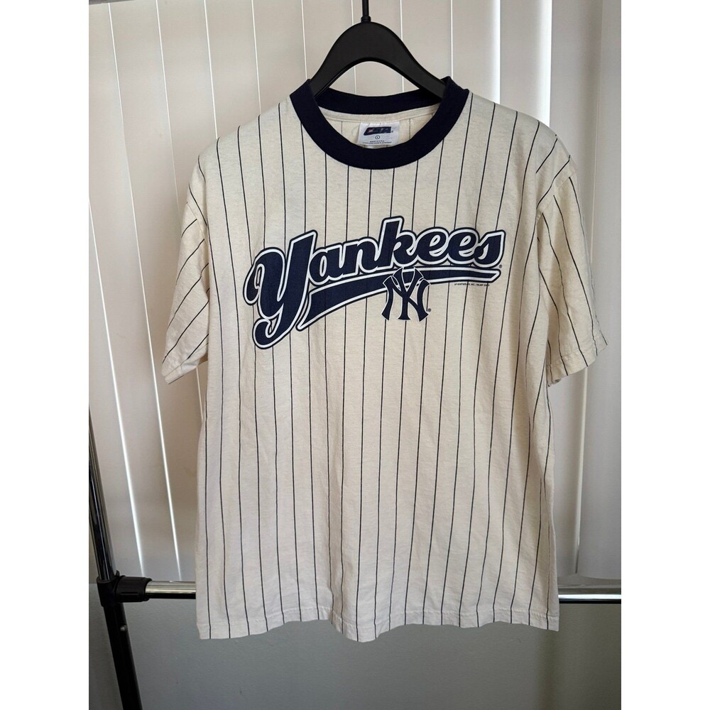 Vintage Men’s Y2K CSA New York Yankees Pinstriped Ringer T-shirt Size Large